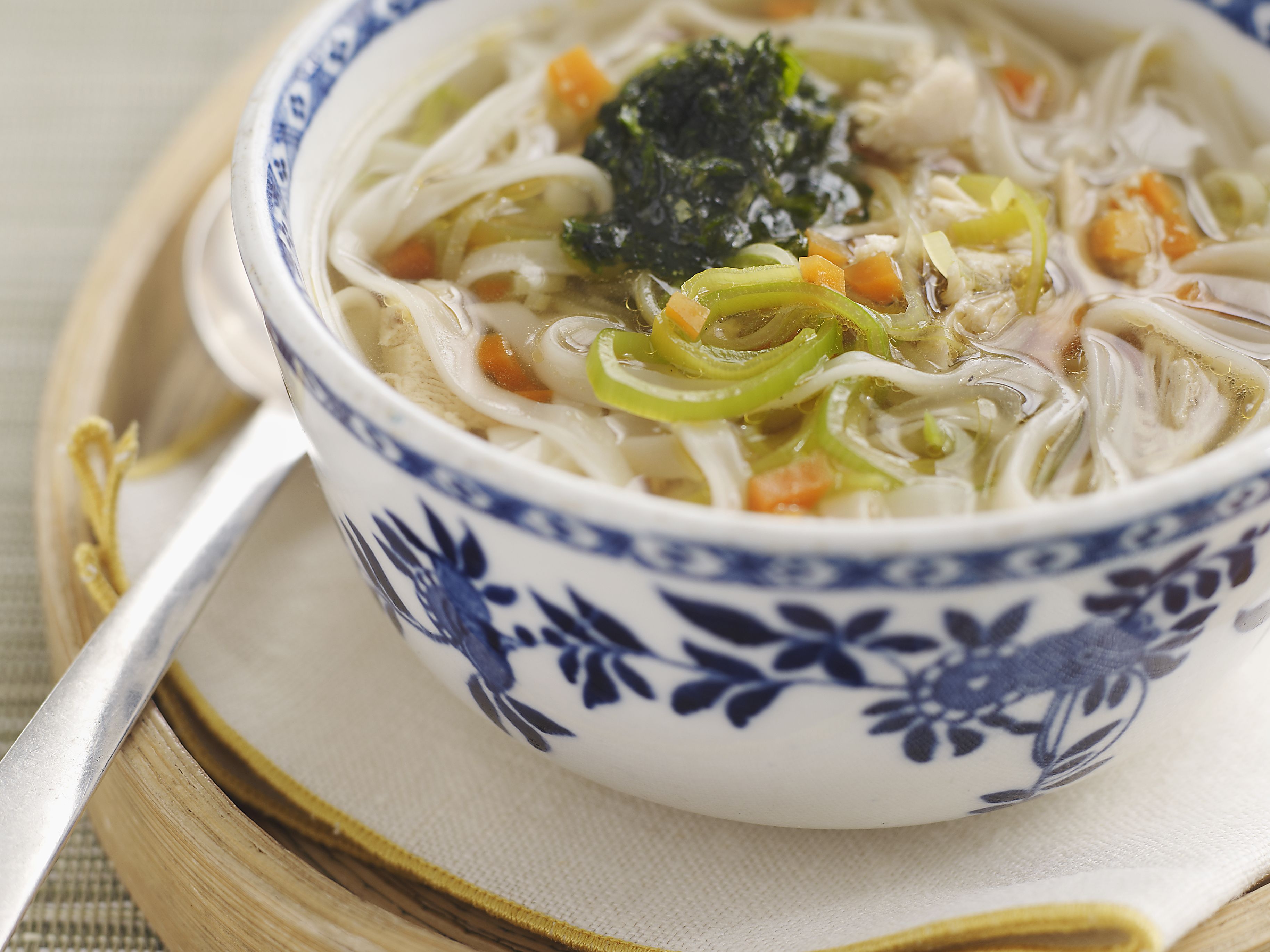 Chicken chow mein soup